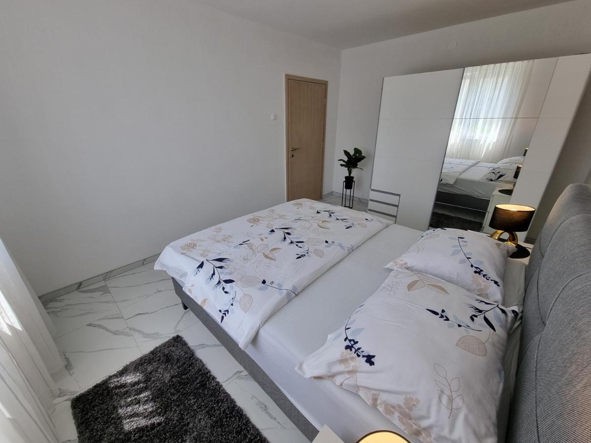 Apartman Striga Цриквеница Экстерьер фото